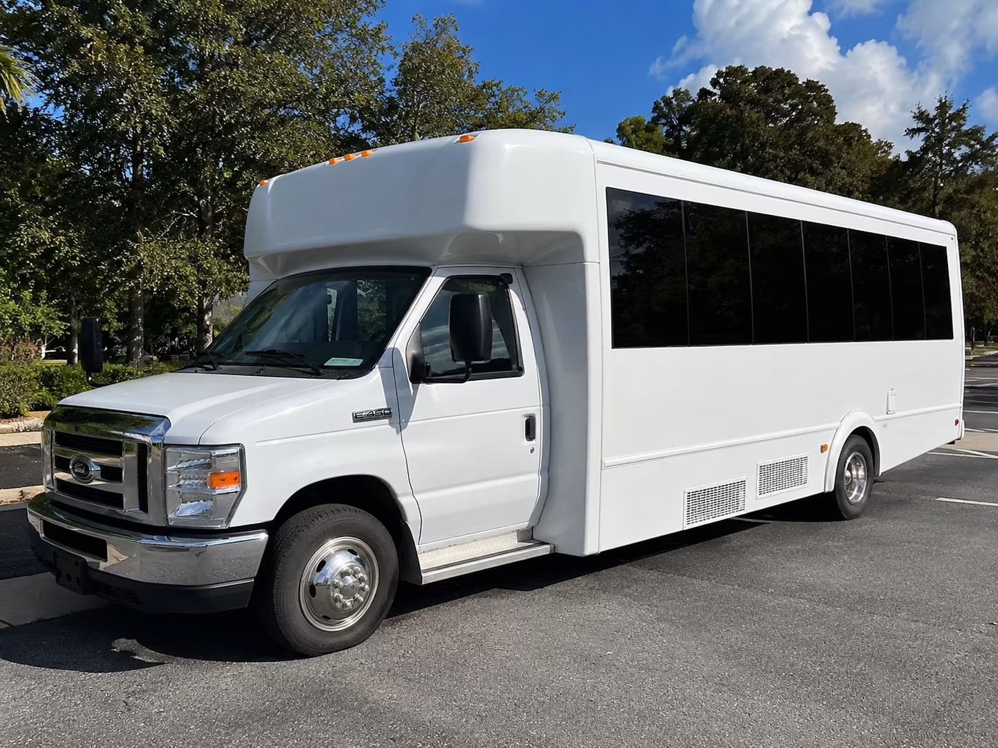 Tucson Winery Tour & Pub Crawl Transportation