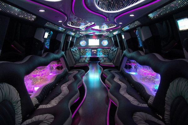 Black Hummer Limo Rentals In Tucson